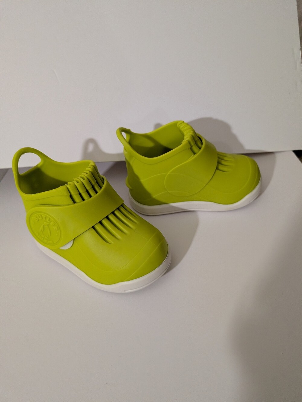 Kids Butler Slip-On Sport Shoes in Lime Green